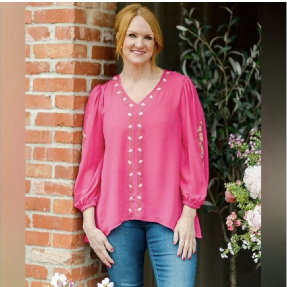 Pioneer‎ Woman Pink V Neck Long Sleeve Floral Embrodiered Blouse Women's Large